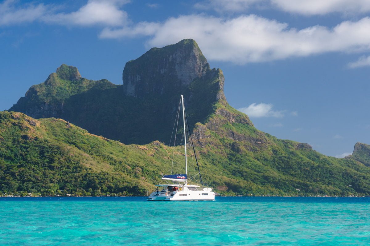 Naviguer à Bora Bora Md Sail Services - Croisières Privée à La Voile Aux îles Sous Le Vent