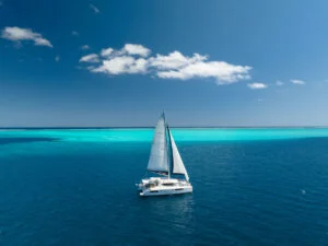 sailing west coast of taha'a - MD Sail Services - Croisières privée à la voile aux îles sous le vent Md Sail Services - Croisières Privée à La Voile Aux îles Sous Le Vent